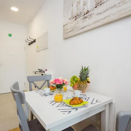 Apartment Lubrinija