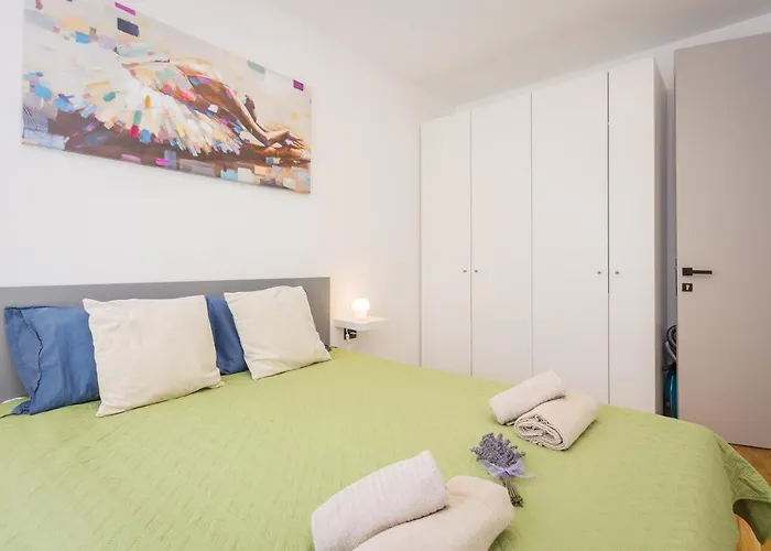 Appartement Lubrinija *